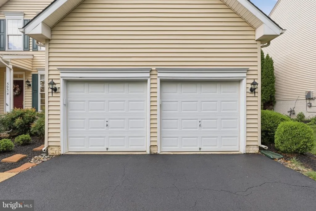 Photo of 3934 SWEET BRIAR LANE