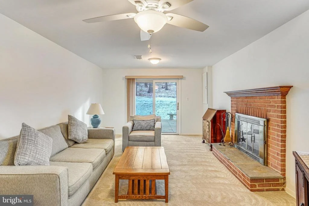 Photo of 4825 KINGSTON DRIVE