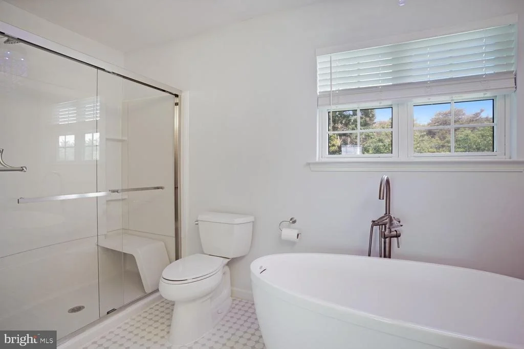 Photo of 20 OCEAN BOULEVARD