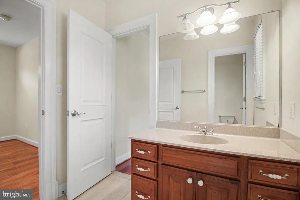 Photo of 5985 SAINT CATHERINES LANE
