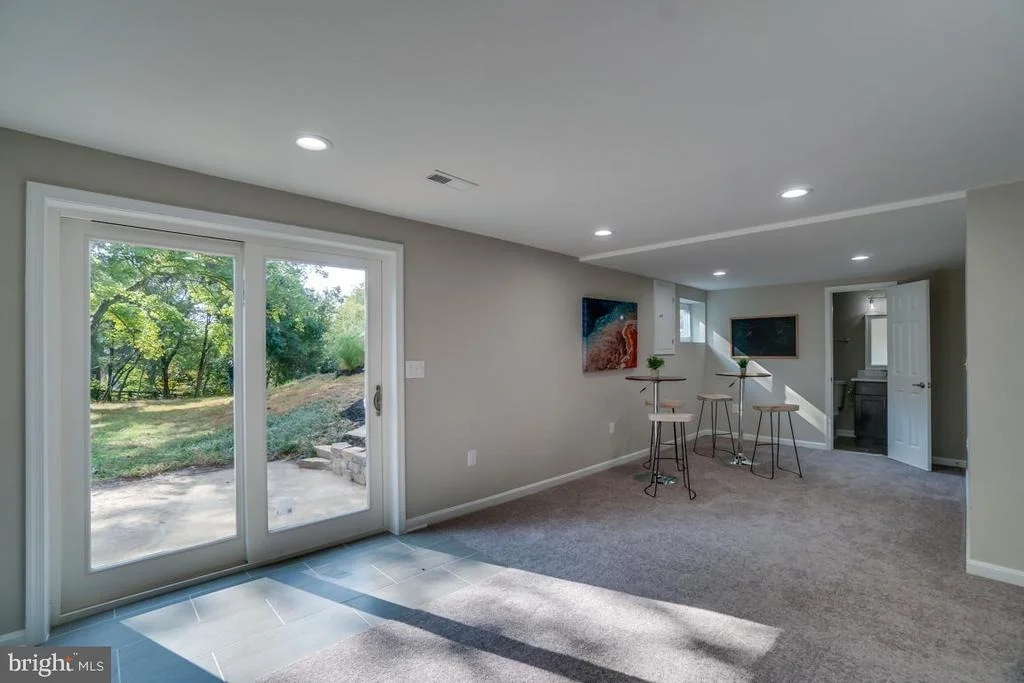 Photo of 913 SADDLEBACK COURT