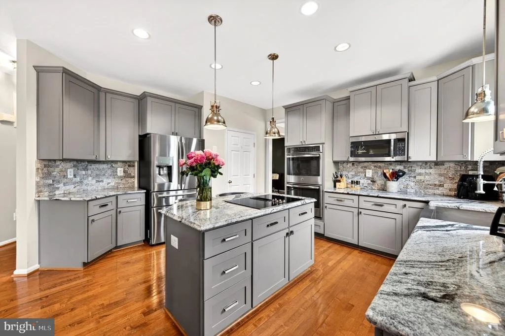 Photo of 8 N POINTE TERRACE