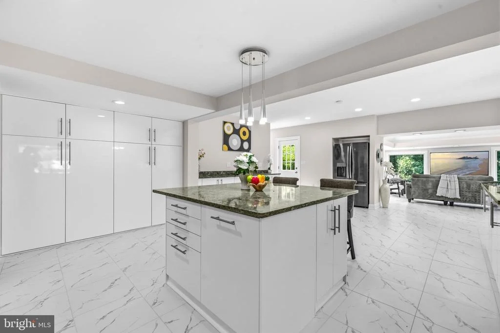 Photo of 9416 HOLBROOK LANE