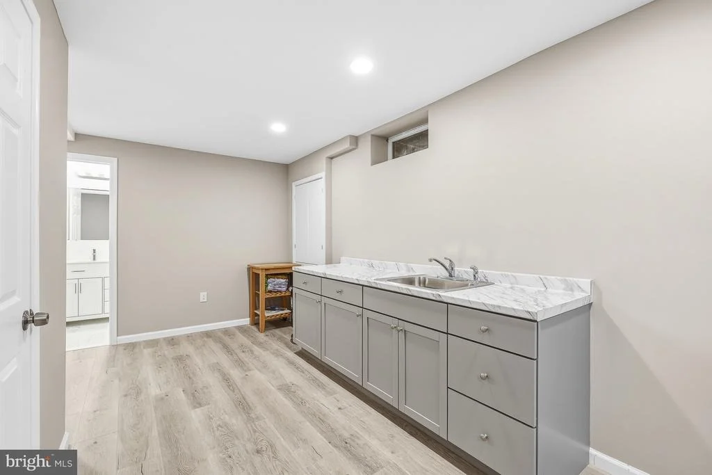 Photo of 1341 CROCKETT LANE
