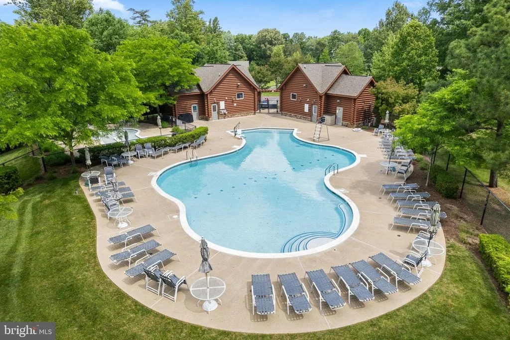 Photo of 8328 PINE KNOTT COURT