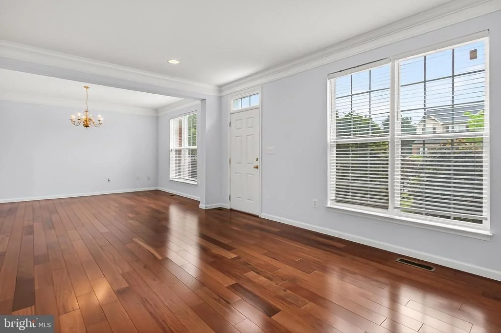 Photo of 25825 SPRING FARM CIRCLE