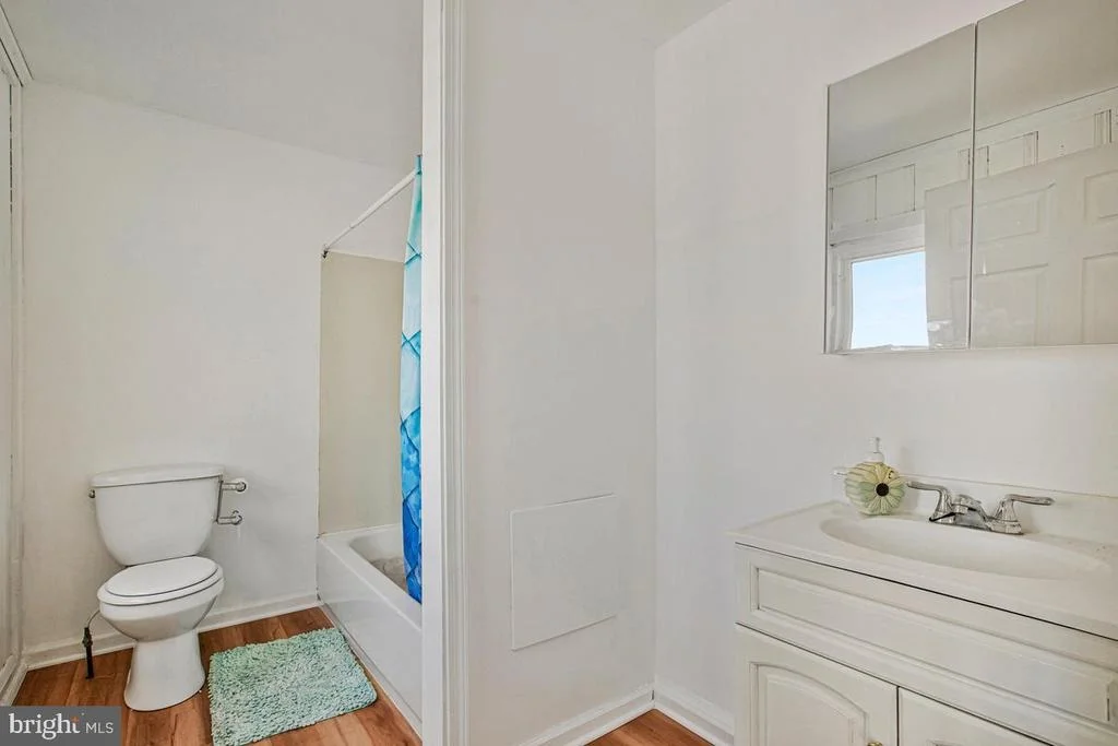 Photo of 7801 WATERVIEW