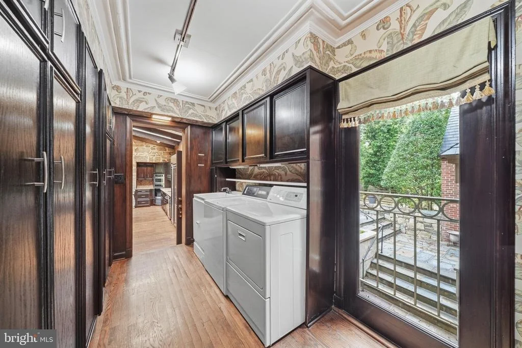Photo of 10601 SWEETBRIAR PARKWAY