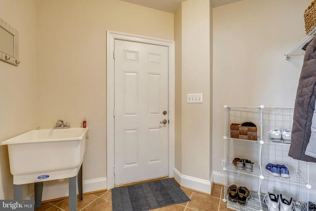 Photo of 24701 FARMVIEW LANE