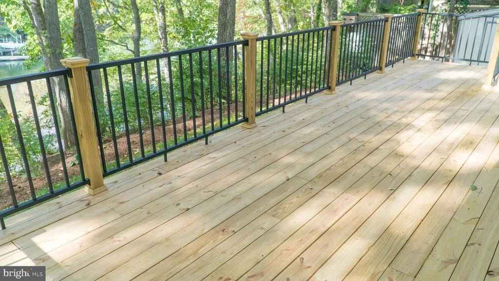 Photo of 329 DEWEY DRIVE
