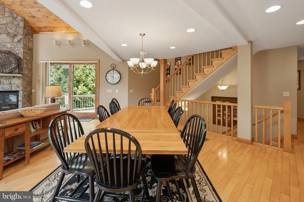 Photo of 250 LAKE POINTE DRIVE