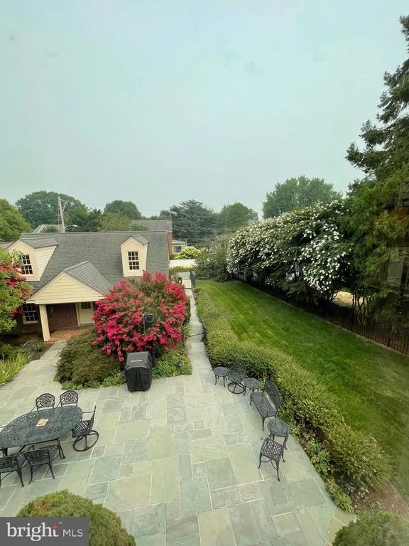 Photo of 310 UPPER COLLEGE TERRACE