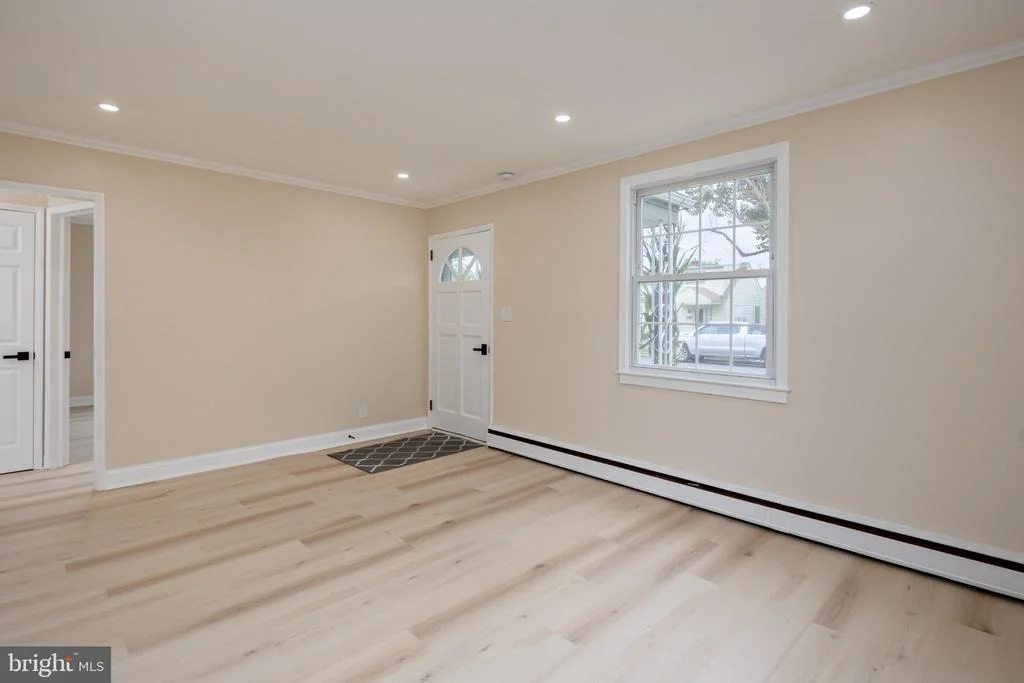 Photo of 8202 LONGPOINT ROAD
