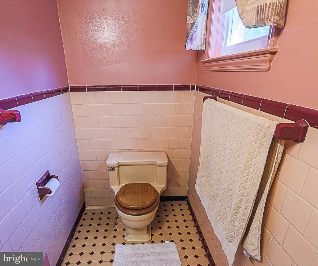 Photo of 3910 LABYRINTH ROAD
