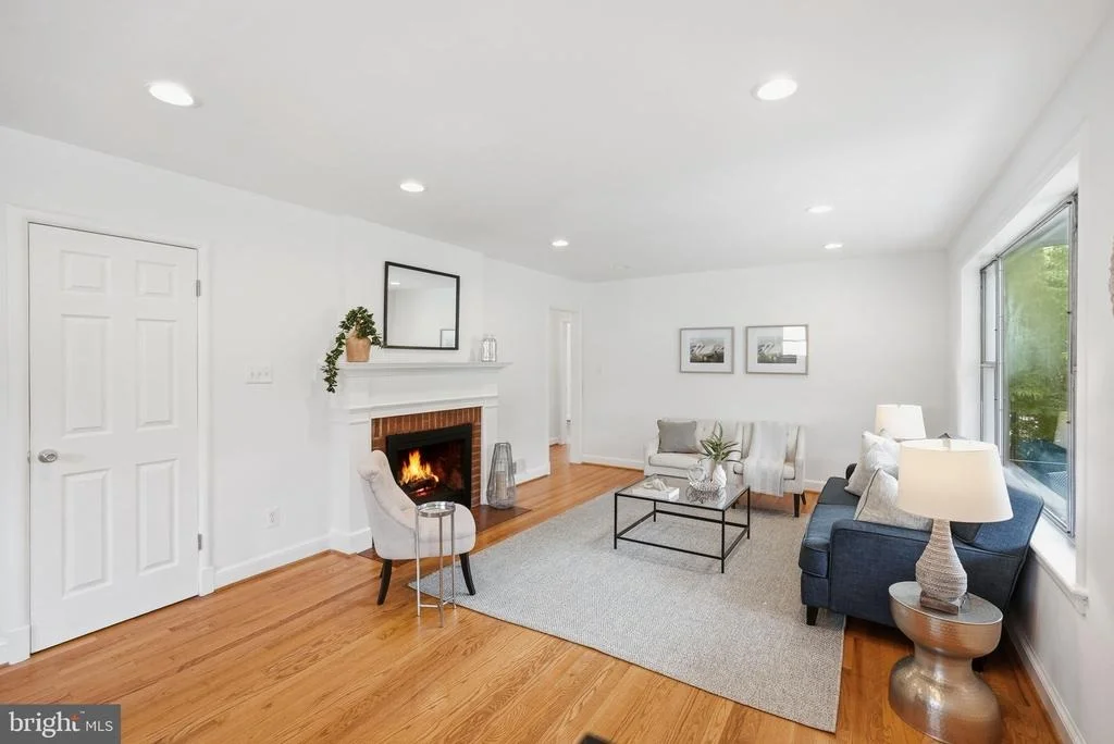 Photo of 10207 BRUNSWICK AVENUE