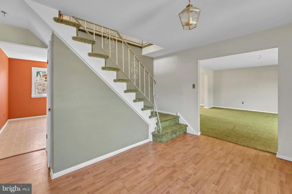 Photo of 1 CHATEAU DRIVE