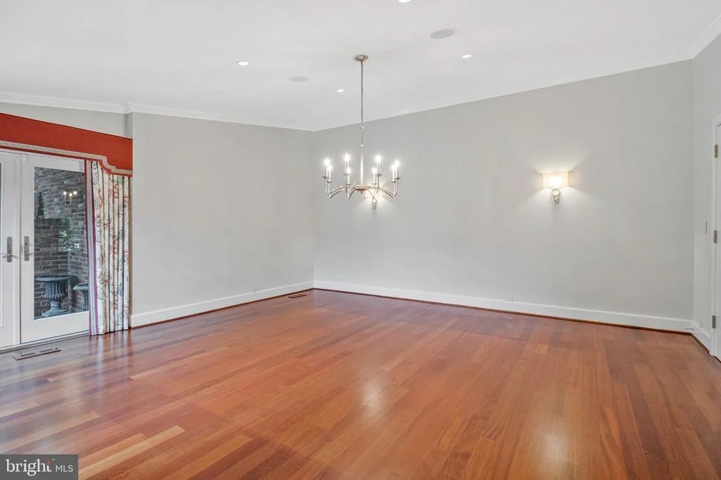 Photo of 1753 ARMY NAVY DRIVE