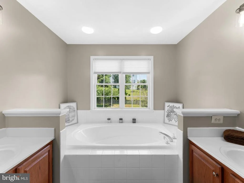 Photo of 708 LONGBOW ROAD