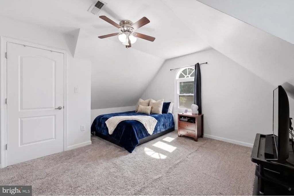 Photo of 7423 ALBEMARLE DRIVE