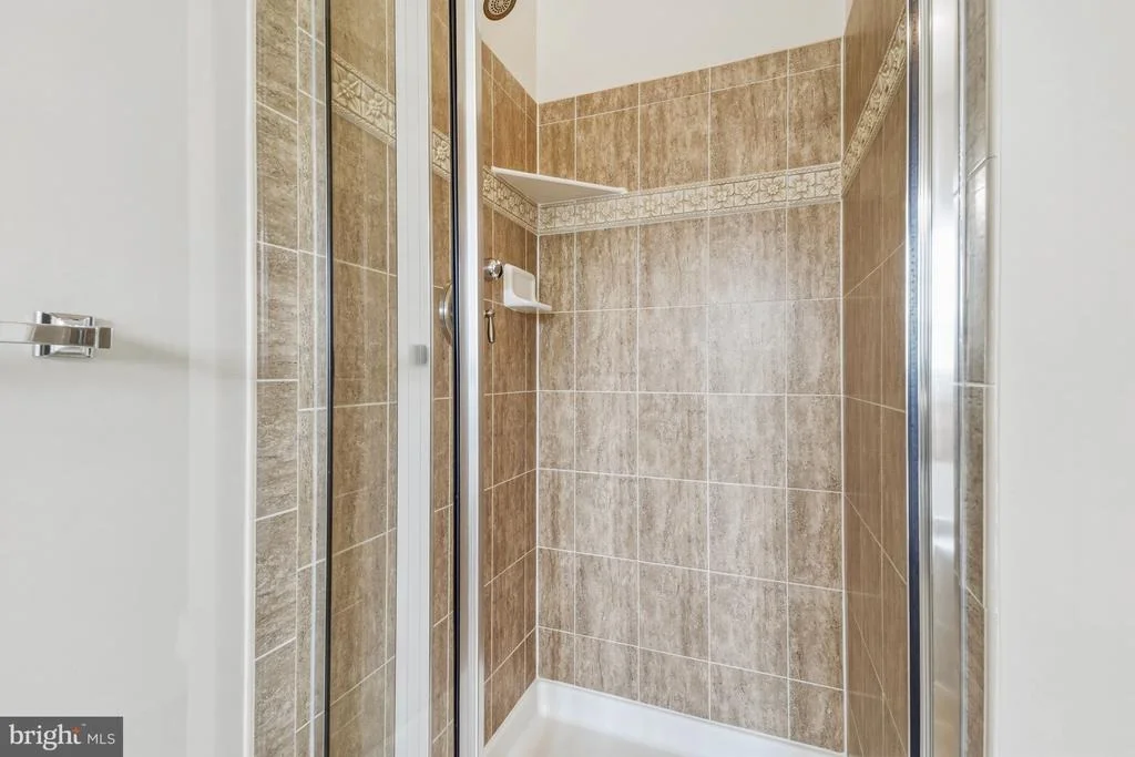 Photo of 4104 TOTTENHAM STREET