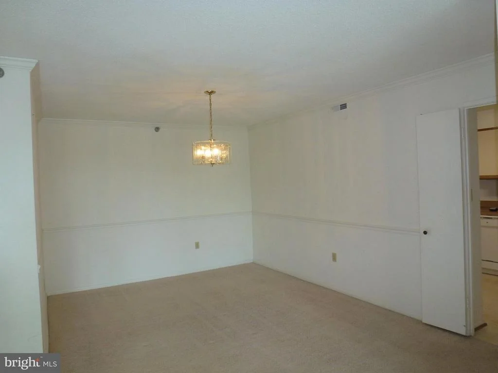 Photo of Unit 3701 at 15115 INTERLACHEN DRIVE