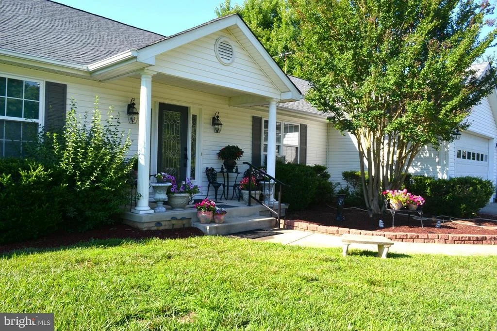 Photo of 25 W END BOULEVARD