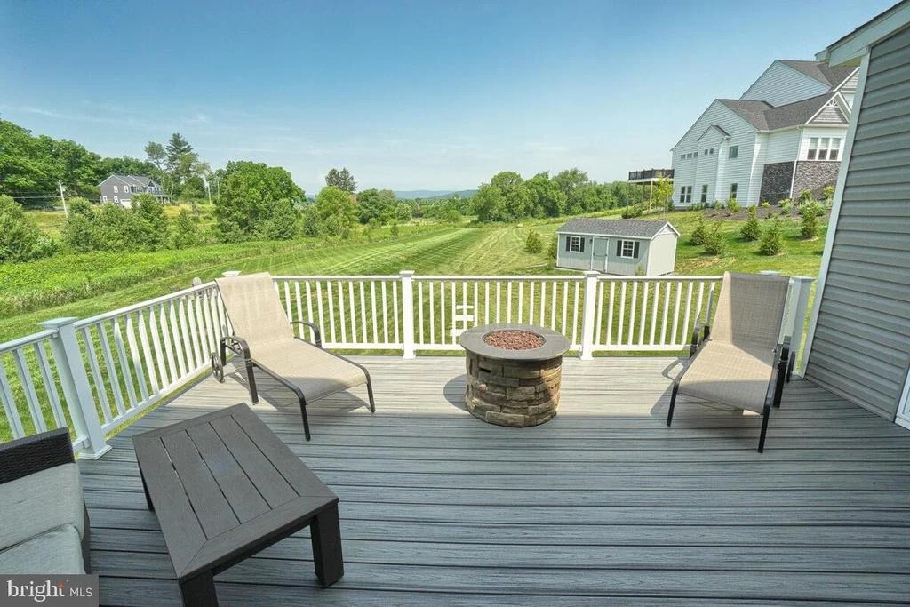 Photo of 8702 HAWBOTTOM ROAD