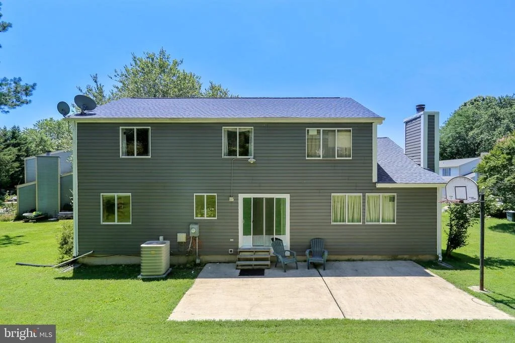 Photo of 1423 CAVENDISH DRIVE