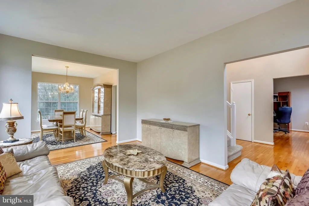 Photo of 8203 STRINGFELLOW PLACE