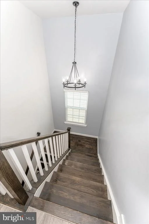 Photo of 76 VANCOUVER PLACE