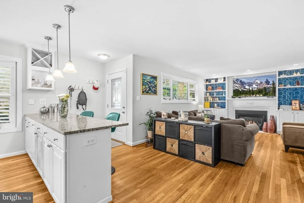 Photo of 1600 FLORA LANE