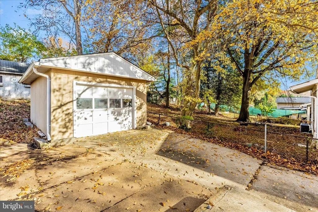 Photo of 11821 PITTSON ROAD