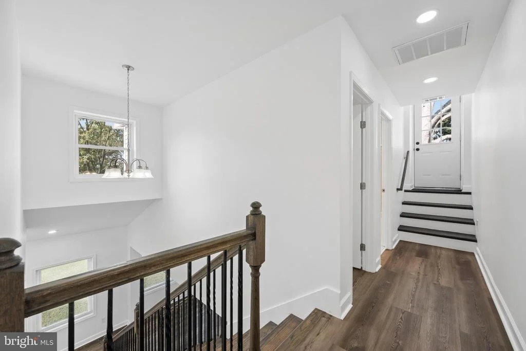 Photo of 456 DEALE ROAD