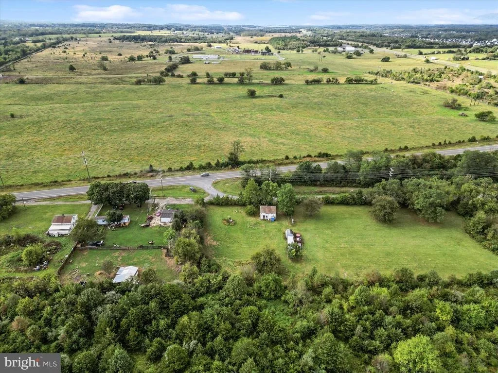 Photo of 32 DOUBLE TOLLGATE ROAD