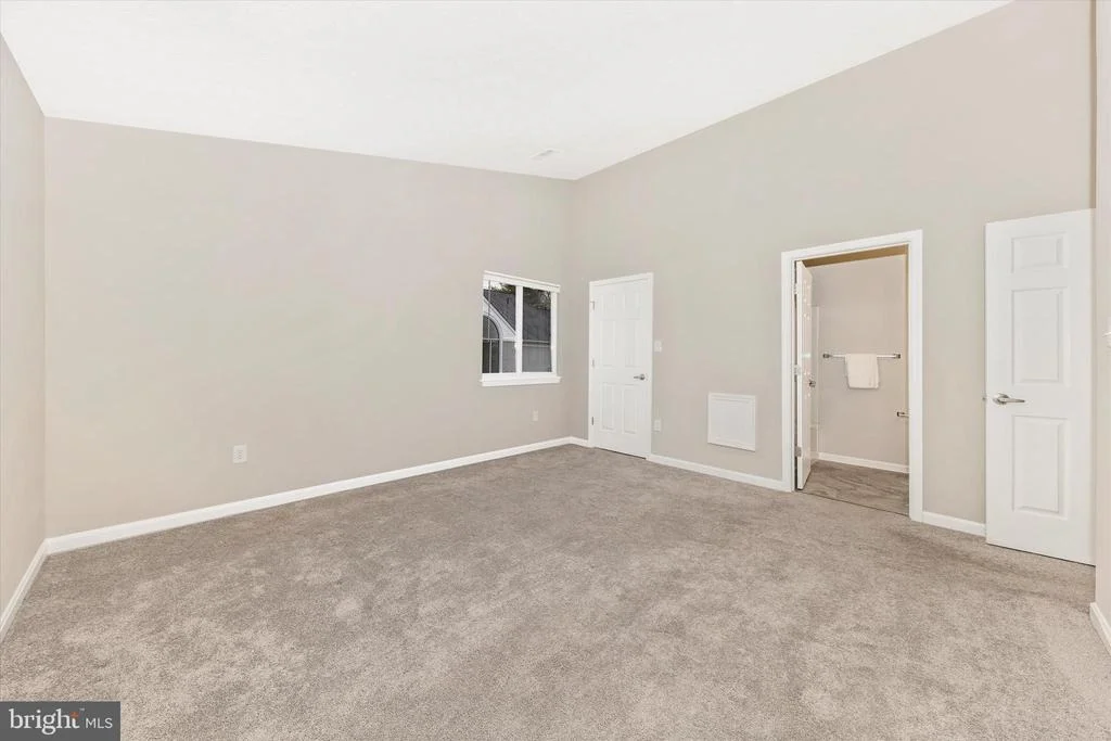 Photo of Unit 2C at 2149 WAINWRIGHT COURT