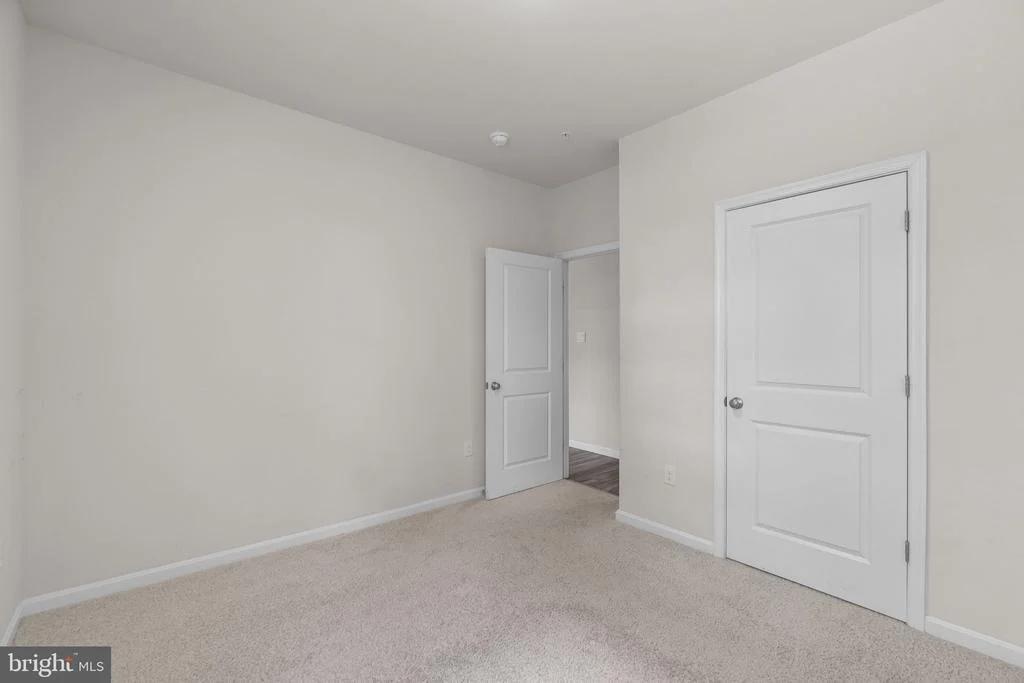 Photo of 2070 POMONA WAY