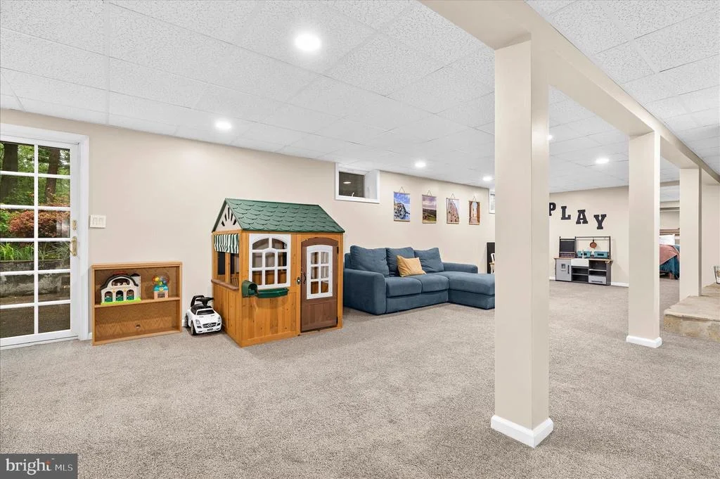 Photo of 748 EVERGREEN ROAD