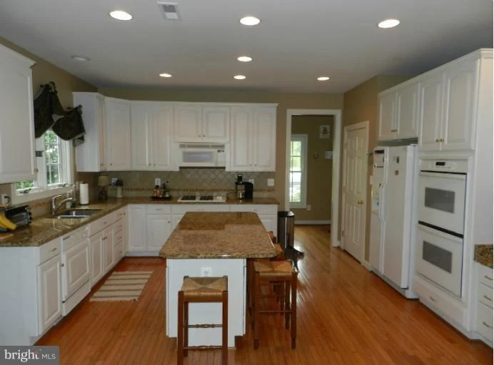 Photo of 18611 RELIANT DRIVE