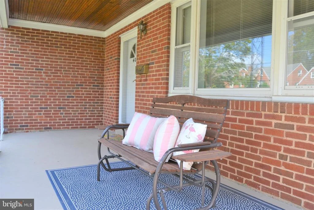 Photo of 403 GRALAN ROAD