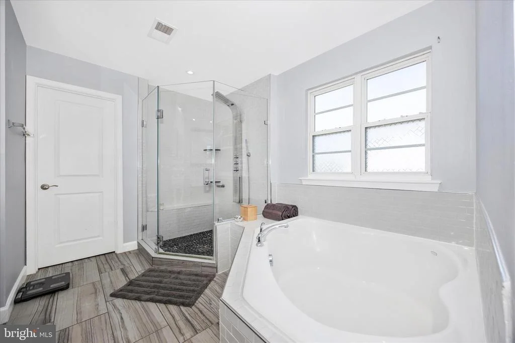 Photo of 22405 BROOK POINT WAY
