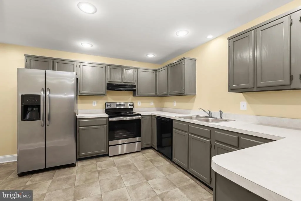 Photo of 4175 THOMAS DRIVE