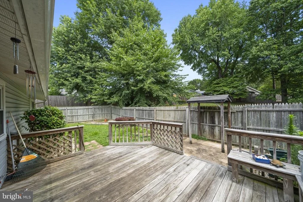 Photo of 14919 HYDRUS ROAD