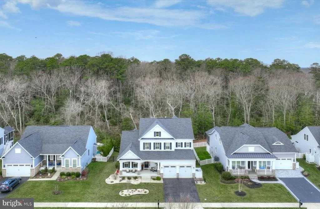 Photo of 41243 GLOUCESTER DRIVE