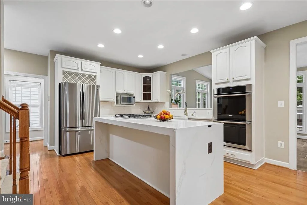 Photo of 42855 CHATELAIN CIRCLE