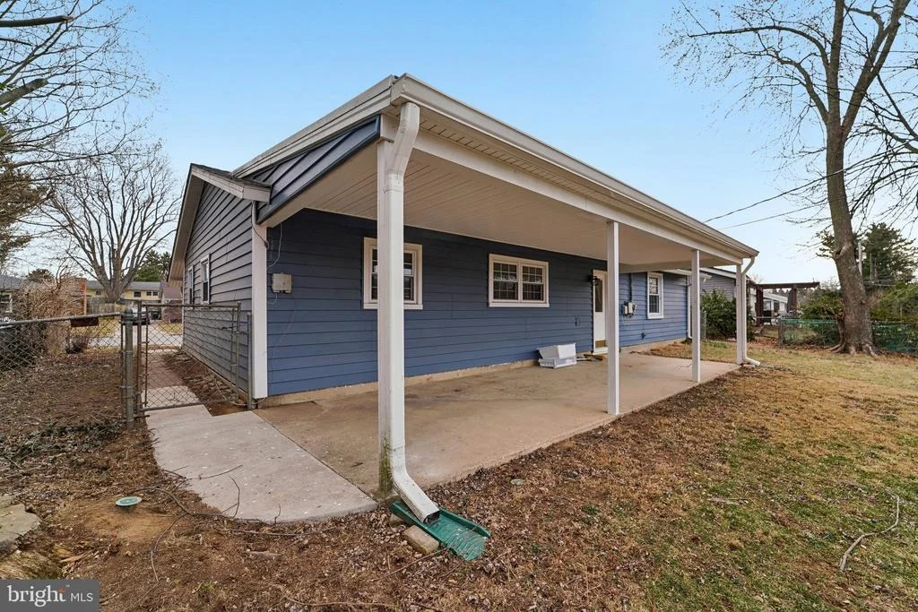 Photo of 1504 W 10TH STREET