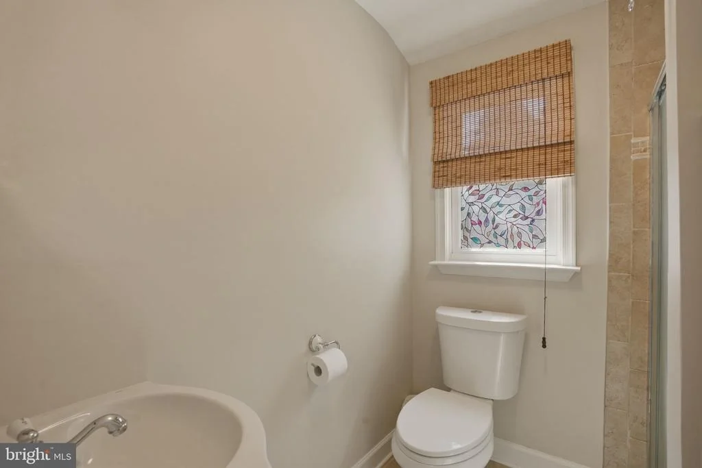 Photo of 1800 GAYFIELDS DRIVE