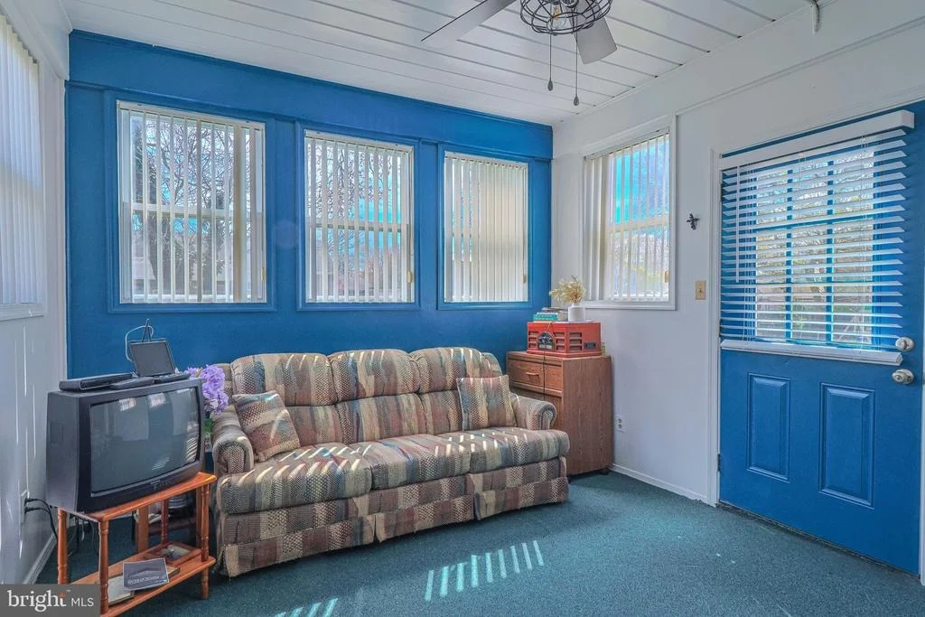 Photo of 9319 RIGGS ROAD