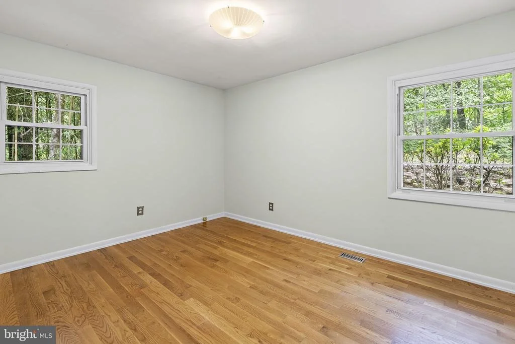 Photo of 3005 SYCAMORE COURT