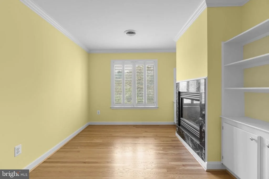 Photo of 11210 SHADOWMERE MEWS