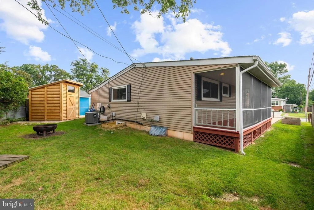 Photo of 1300 GILBERT PLACE